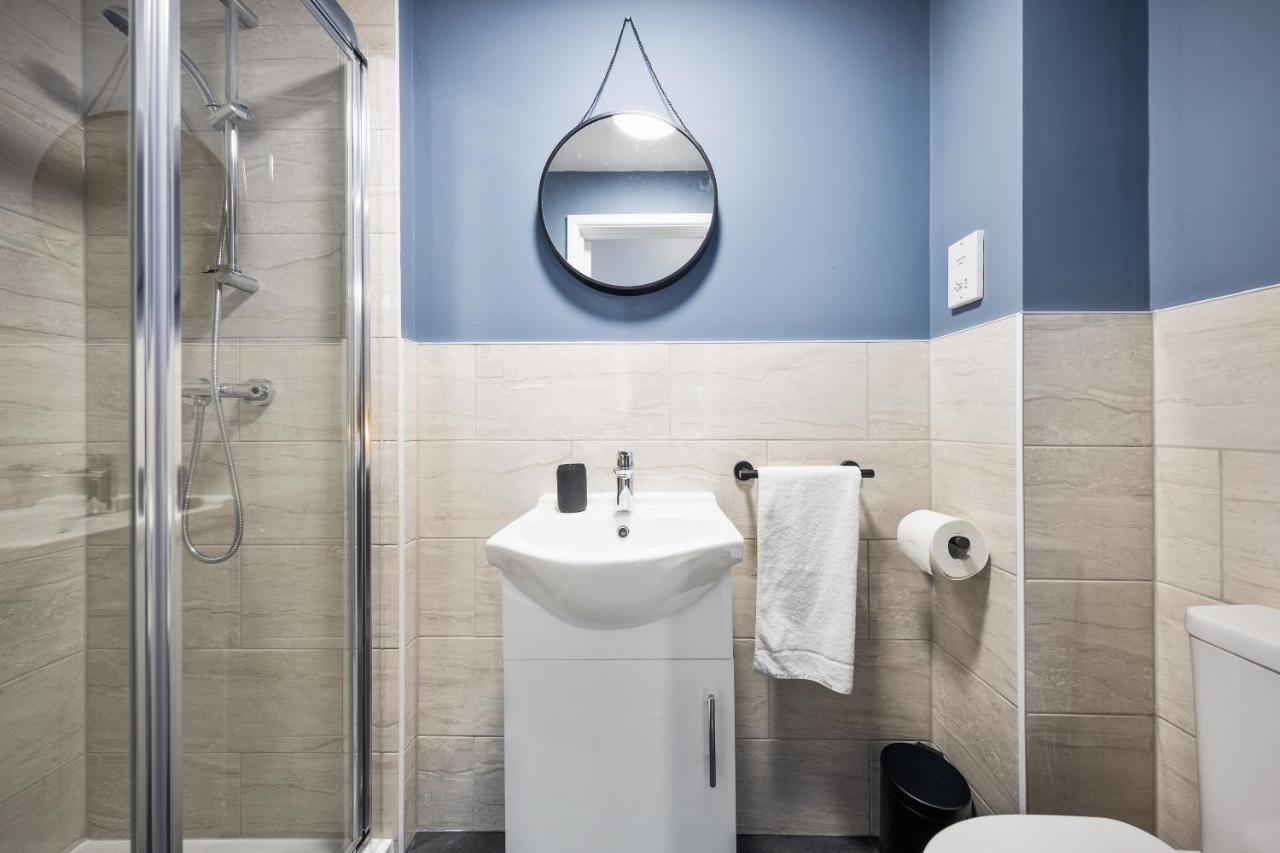 7 Bedroom House Ensuite Rooms, Fully Equipped Kitchen, Free Wifi, Tvs In All Rooms City Centre Close To A46 Inspire Homes Coventry Luaran gambar